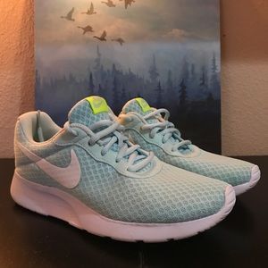 Nike Tanjun Women’s 6.5